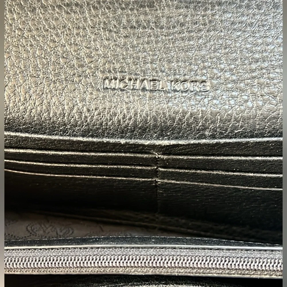 Michael Kors Flureton Pebble‎ Wallet - Picture 7 of 7